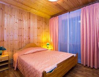 *Парк-отель "Покровское" (бывш. "Царский лес")