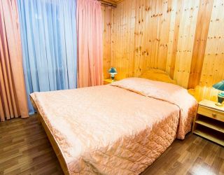 *Парк-отель "Покровское" (бывш. "Царский лес")