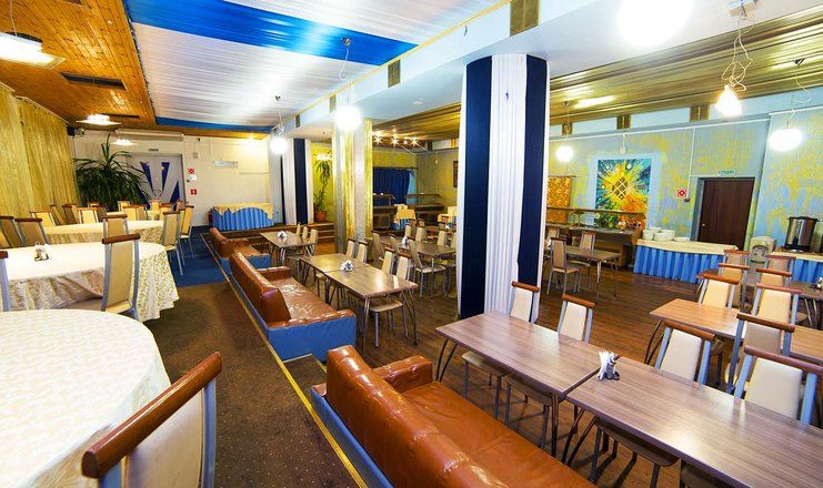 *Парк-отель "Покровское" (бывш. "Царский лес")