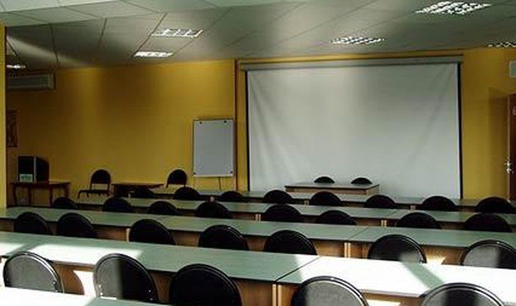 *Парк-отель "Покровское" (бывш. "Царский лес")