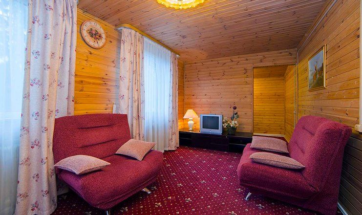 *Парк-отель "Покровское" (бывш. "Царский лес")